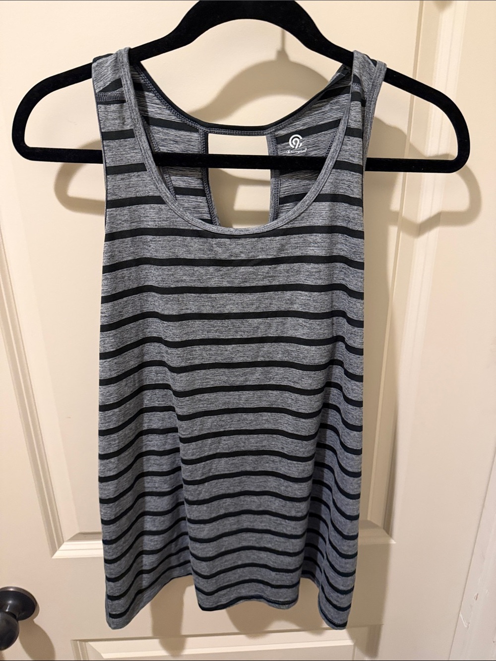 Bundle of 7 Athletic Tanktops - Picture 15 of 16